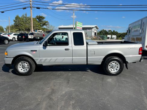 Used 2011 Ford Ranger XLT image 4