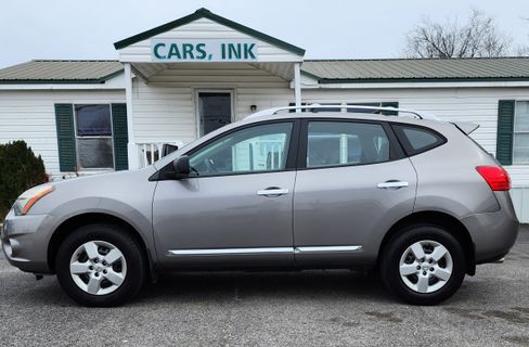 Used 2015 Nissan Rogue S w/ Convenience Package image 1