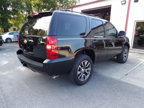Used 2014 Chevrolet Tahoe LT image 3