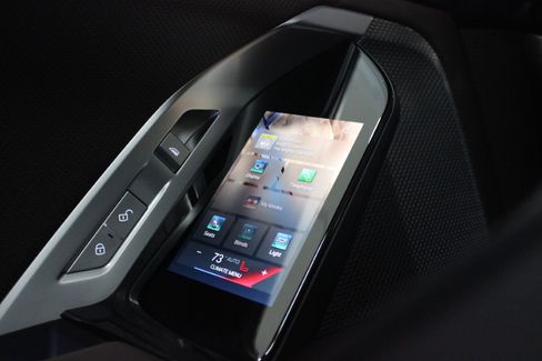 Used 2023 BMW i7 xDrive60 image 55