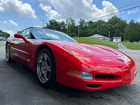 Used 1998 Chevrolet Corvette image 5