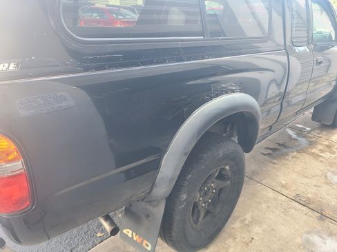 Used 2004 Toyota Tacoma image 15