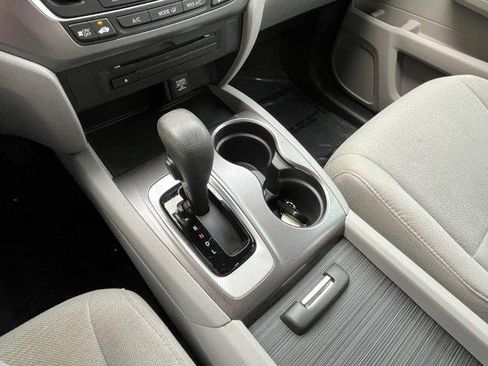 Used 2016 Honda Pilot EX image 21