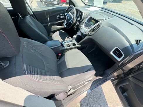 Used 2012 Chevrolet Equinox LT image 17