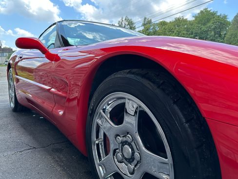 Used 1998 Chevrolet Corvette image 10