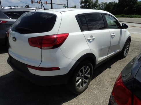 Used 2016 Kia Sportage LX image 13