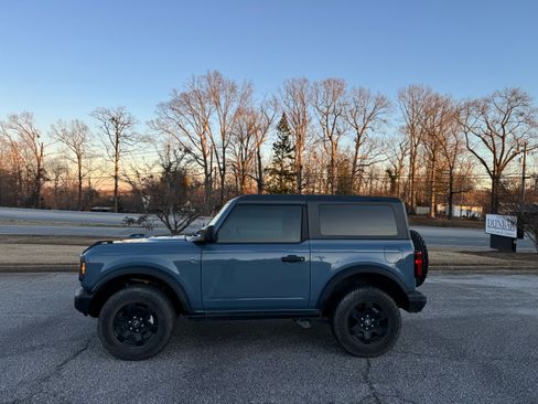 Used 2024 Ford Bronco Black Diamond image 4
