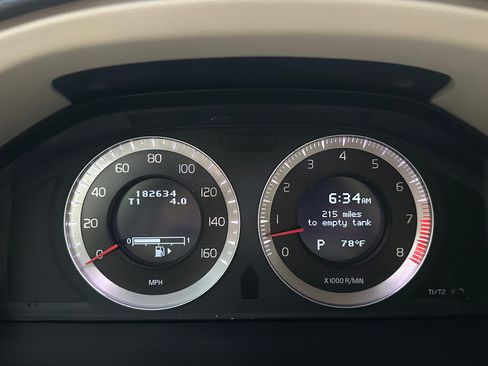 Used 2010 Volvo XC70 3.2 image 54