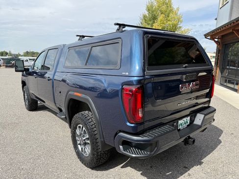 Used 2021 GMC Sierra 2500 AT4 image 3