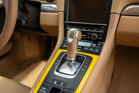 Used 2014 Porsche 911 Carrera 4S image 30