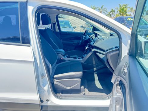 Used 2013 Ford Escape S image 19