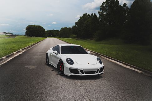 Used 2017 Porsche 911 Carrera GTS image 2