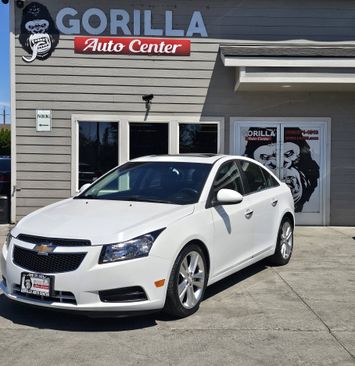 Used 2011 Chevrolet Cruze LTZ image 3
