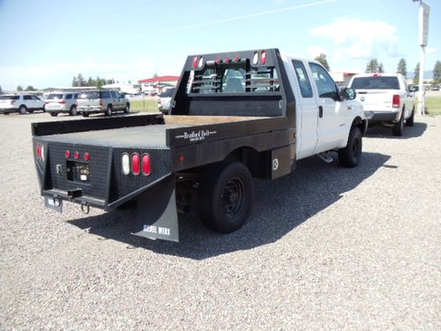 Used 2004 Ford F350 XL image 8