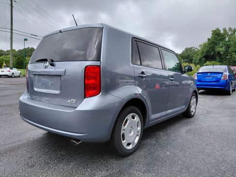 Used 2009 Scion xB image 3
