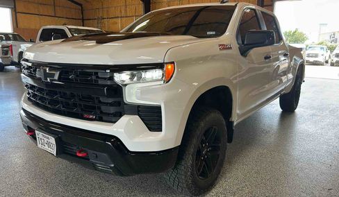 Used 2023 Chevrolet Silverado 1500 LT Trail Boss image 1