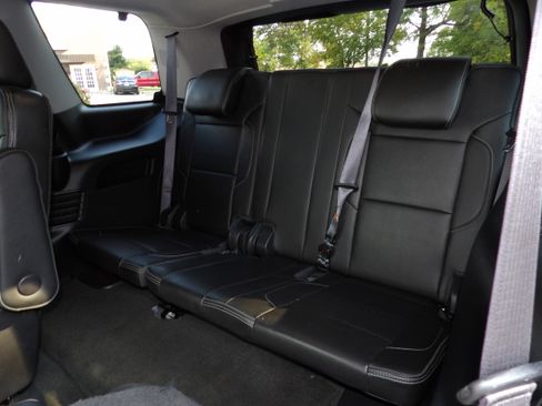 Used 2016 GMC Yukon Denali image 23