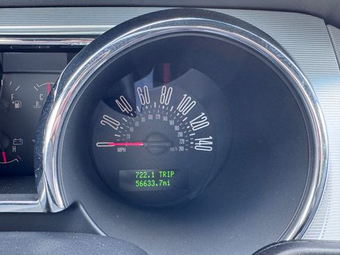 Used 2005 Ford Mustang GT Premium image 7