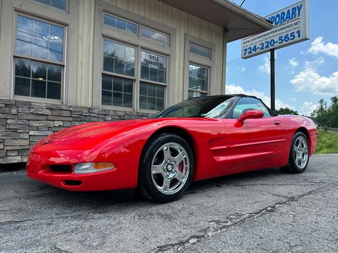 Used 1998 Chevrolet Corvette image 1