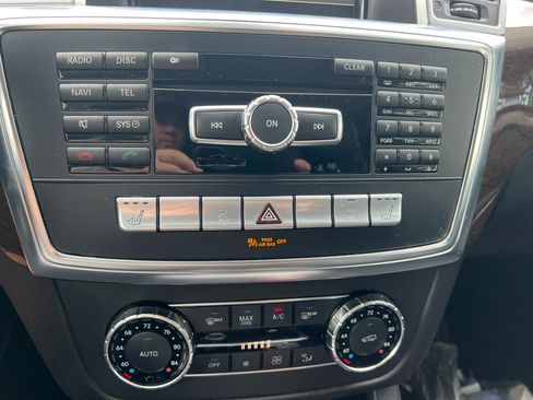 Used 2014 Mercedes-Benz GL 450 image 24