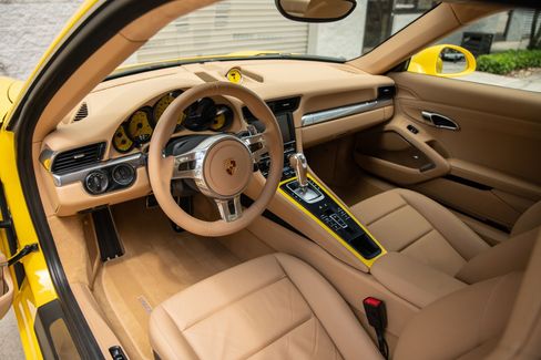 Used 2014 Porsche 911 Carrera 4S image 27