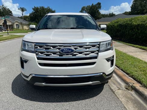 Used 2018 Ford Explorer Limited image 2