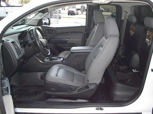 Used 2020 Chevrolet Colorado W/T image 15