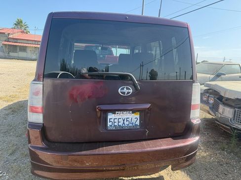 Used 2004 Scion xB image 10