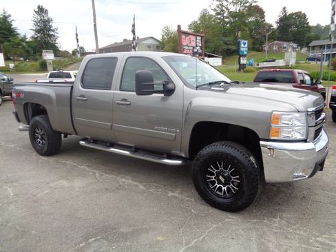 Used 2007 Chevrolet Silverado 2500 LTZ image 2