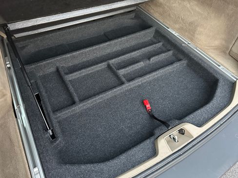 Used 2010 Volvo XC70 3.2 image 37