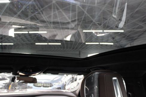 Used 2023 BMW i7 xDrive60 image 50