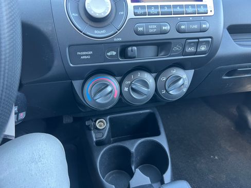 Used 2008 Honda Fit image 19