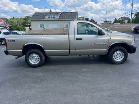 Used 2005 Dodge Ram 1500 Truck ST image 14