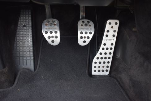 Used 2000 Porsche 911 Carrera image 35