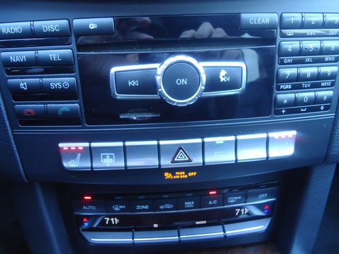 Used 2014 Mercedes-Benz E 350 Sport image 17