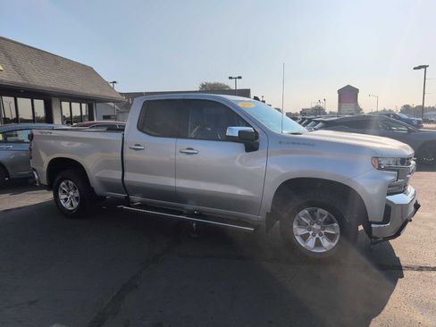Used 2020 Chevrolet Silverado 1500 LT image 3