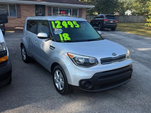 Used 2018 Kia Soul image 4