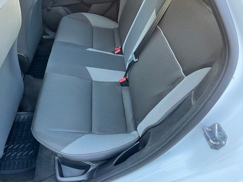 Used 2012 Ford Focus S image 9
