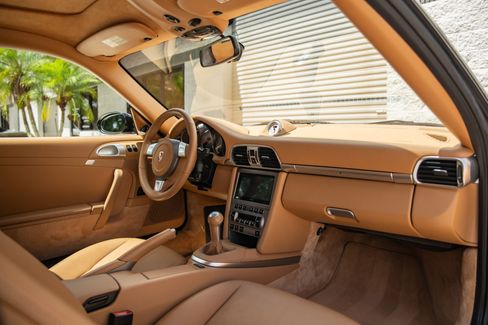 Used 2008 Porsche 911 Carrera S image 11