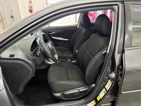 Used 2013 Toyota Corolla S image 8