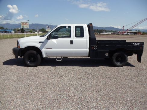 Used 2004 Ford F350 XL image 5