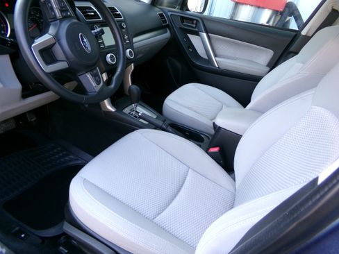 Used 2017 Subaru Forester 2.5i image 9