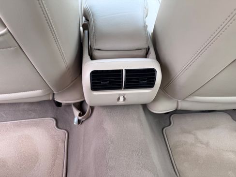 Used 2007 Lincoln Town Car Signature image 15