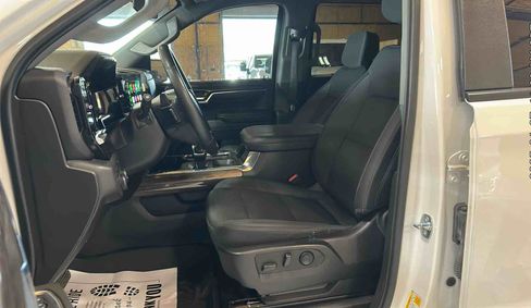 Used 2023 Chevrolet Silverado 1500 LT Trail Boss image 5