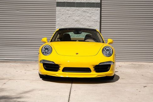 Used 2014 Porsche 911 Carrera 4S image 3