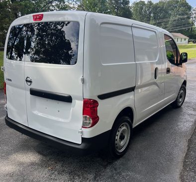 Used 2019 Nissan NV200 S image 3