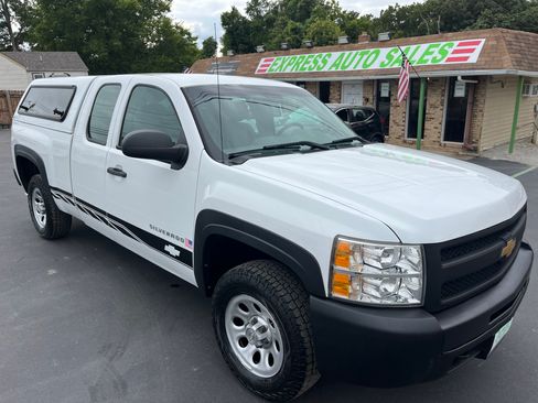 Used 2013 Chevrolet Silverado 1500 W/T image 3