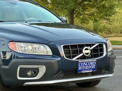 Used 2010 Volvo XC70 3.2 image 10