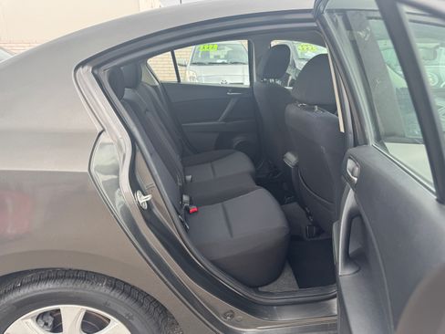 Used 2010 MAZDA MAZDA3 Touring image 18