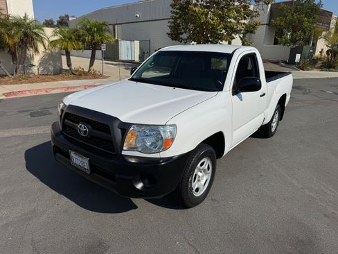 Used 2011 Toyota Tacoma image 4